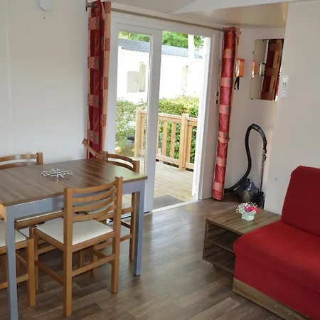 Mobilhome Camping La Reserve Campsite Gastes