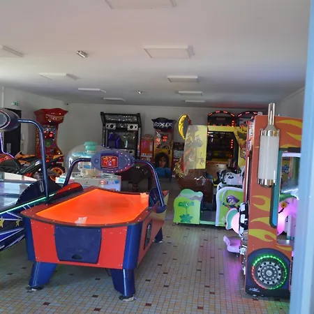 Mobilhome Camping La Reserve Campeggio