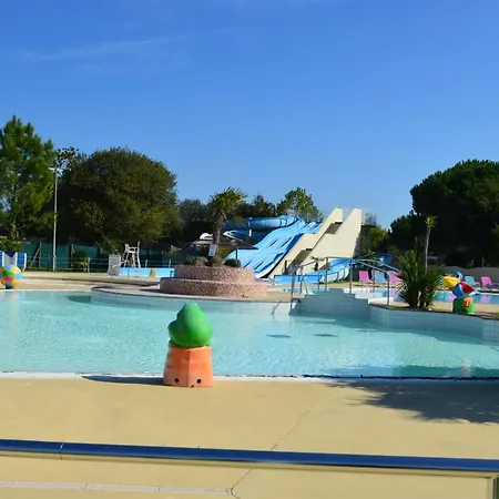 Campsite Mobilhome Camping La Reserve *